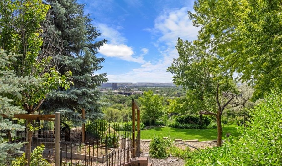 194 Mountain View Blvd, Billings, MT 59101 - 3 Beds, 4 Bath