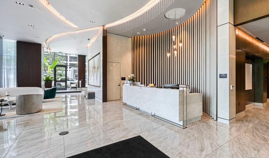 1781 N PIERCE St #303, Arlington, VA 22209 - 2 Beds, 2 Bath