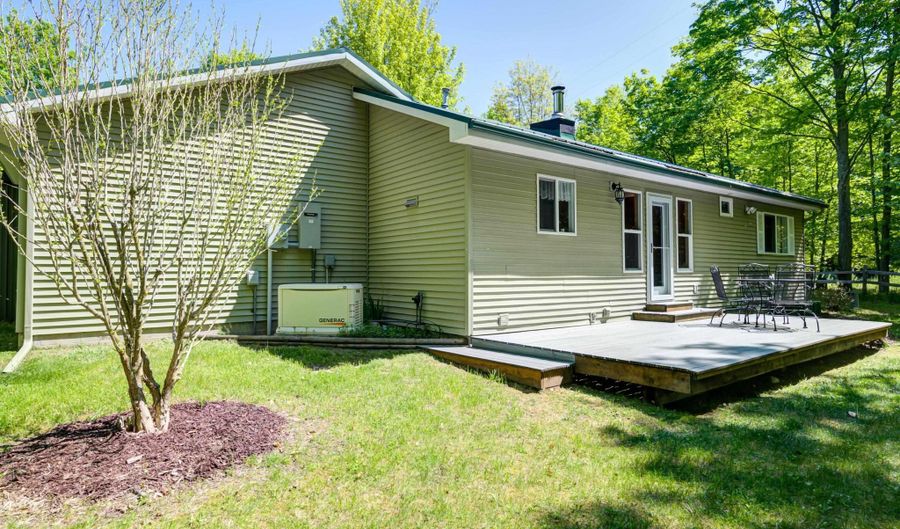 8134 NW Ruttan Rd, Alden, MI 49612 - 2 Beds, 2 Bath
