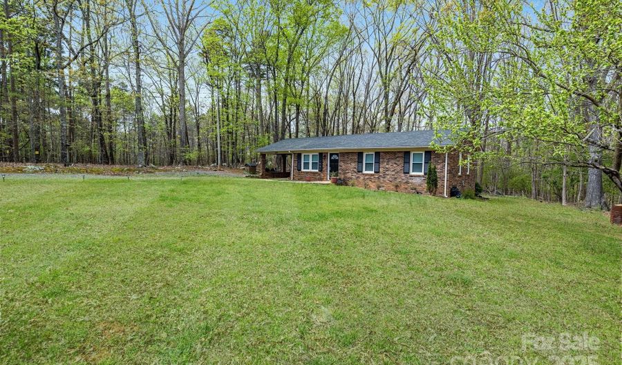 28149 Eds Ave, Albemarle, NC 28001 - 3 Beds, 1 Bath