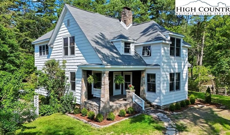 140 Library Ln, Banner Elk, NC 28604 - 5 Beds, 4 Bath