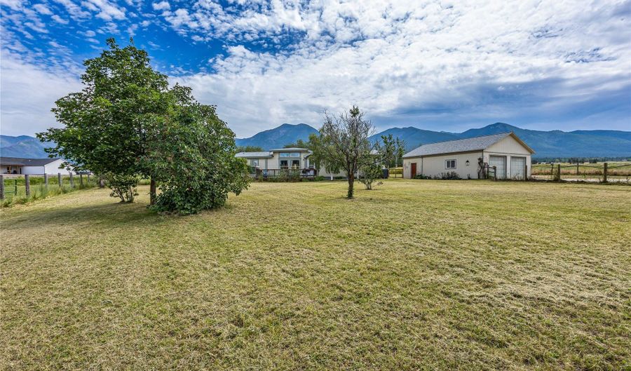 26560 US Highway 93 N, Arlee, MT 59821 - 4 Beds, 2 Bath