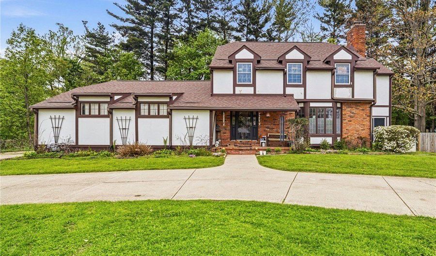 6453 Old Woods Rd, Ashtabula, OH 44004 - 4 Beds, 3 Bath