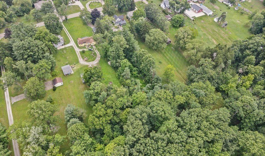 306 E Beech St, Alliance, OH 44601 - 3 Beds, 2 Bath