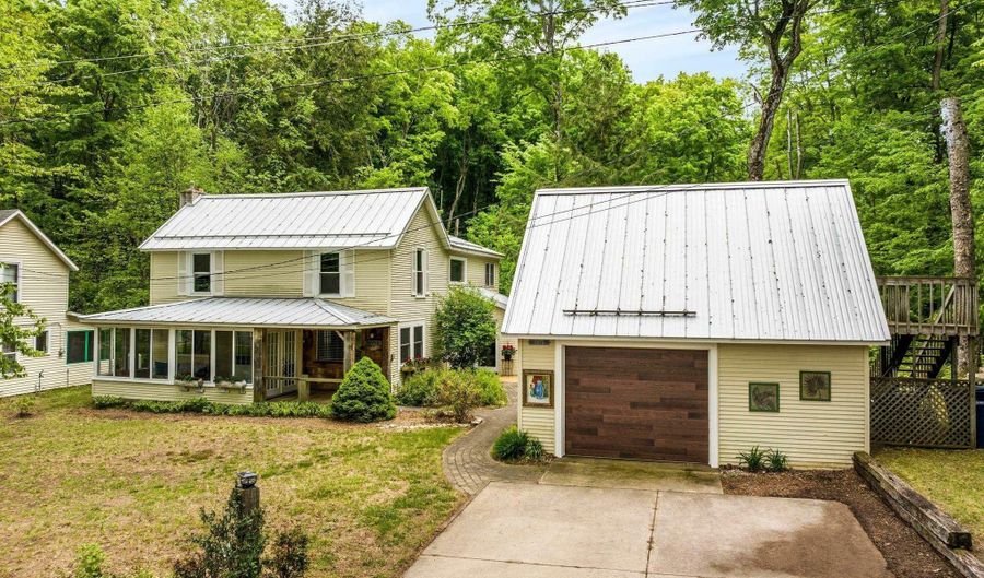 10773 TERRACE St, Alden, MI 49612 - 4 Beds, 4 Bath