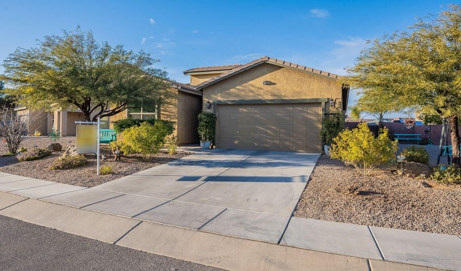 1123 E Lumberjack Trl, Sahuarita, AZ 85629 - 3 Beds, 2 Bath