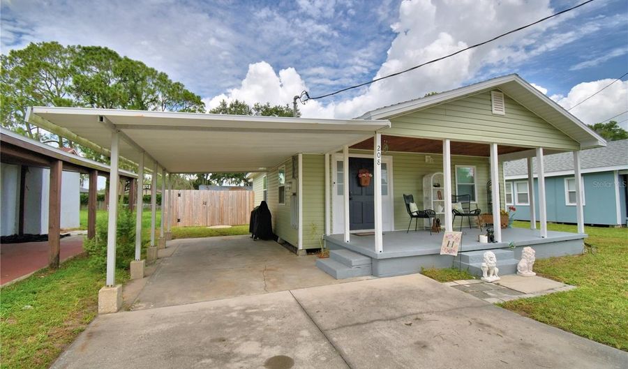 208 FLORIDA Dr, Auburndale, FL 33823 - 2 Beds, 1 Bath
