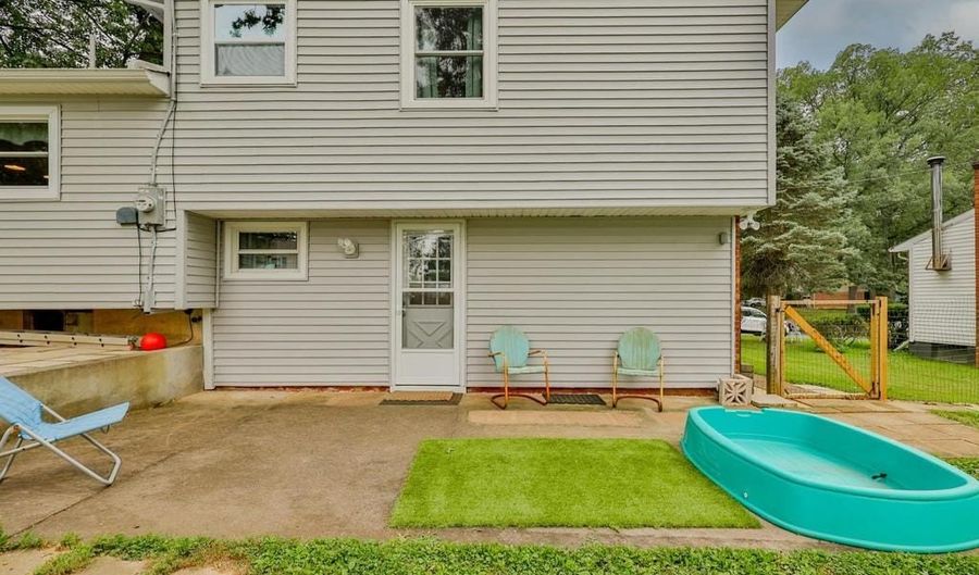 2487 S 6TH St, Allentown, PA 18103 - 3 Beds, 2 Bath