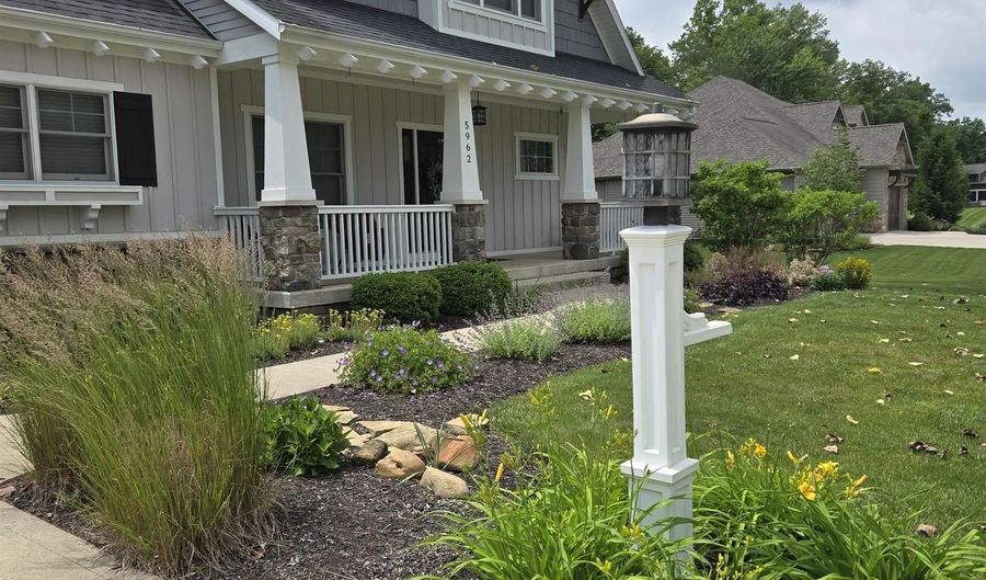 5962 Deer Hollow Rd, Auburn, IN 46706 - 5 Beds, 4 Bath