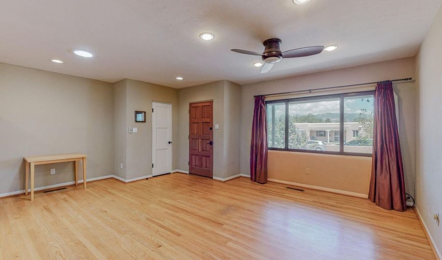 1321 LOBO Pl NE, Albuquerque, NM 87106 - 3 Beds, 2 Bath