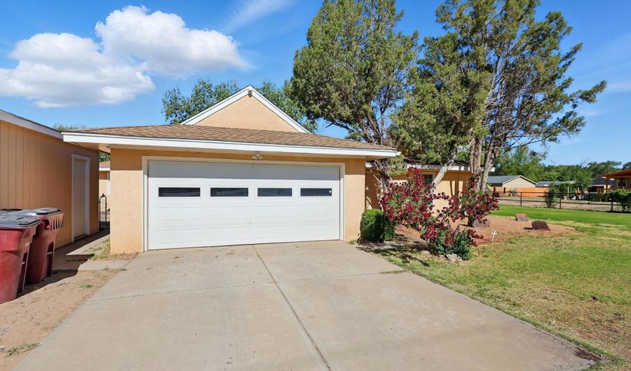 1595 W BOSQUE Loop, Bosque Farms, NM 87068 - 3 Beds, 2 Bath