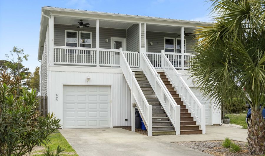 605 Ocean Blvd 1, Carolina Beach, NC 28428 - 3 Beds, 3 Bath