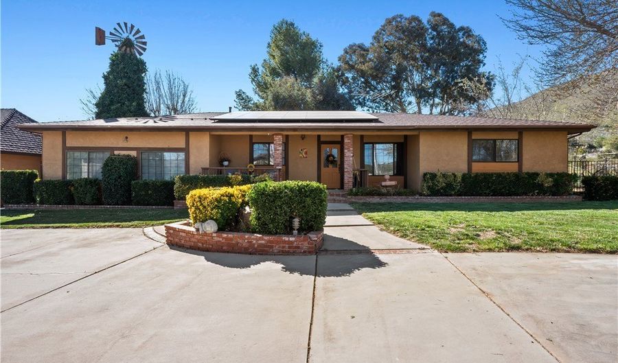 33805 Crown Valley Rd, Acton, CA 93519 - 3 Beds, 3 Bath