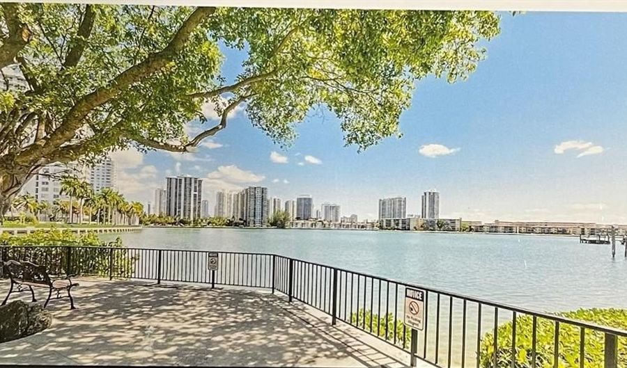 2750 NE 183rd St 1401, Aventura, FL 33160 - 1 Beds, 2 Bath