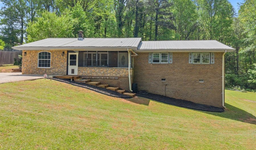 103 Caputi, Alto, GA 30510 - 4 Beds, 2 Bath