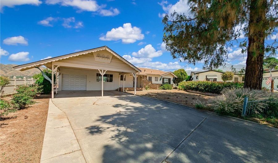 11674 Oak Ln, Yucaipa, CA 92399 - 3 Beds, 2 Bath