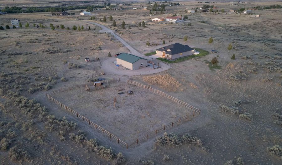 185 S Prong Horn, Boise, ID 83716 - 3 Beds, 3 Bath