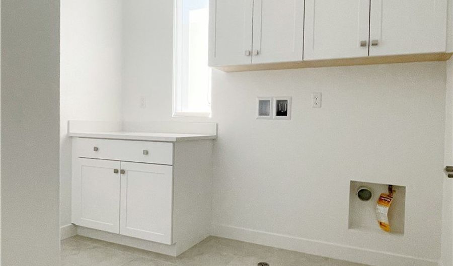 1866 S Westside Dr 26, Anaheim, CA 92806 - 3 Beds, 4 Bath