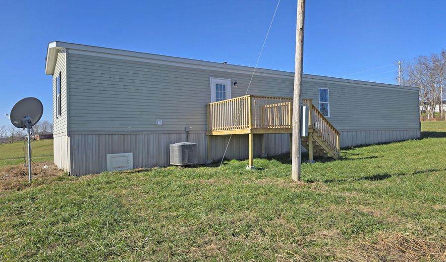 30 Nichols Branch Rd, Annville, KY 40402 - 3 Beds, 2 Bath