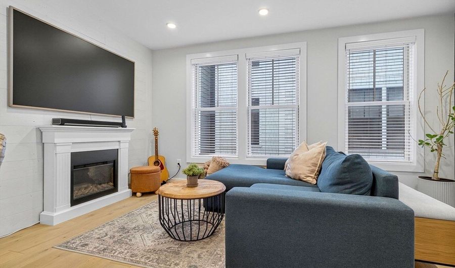 1 Coppersmith Way 2, Boston, MA 02128 - 1 Beds, 1 Bath