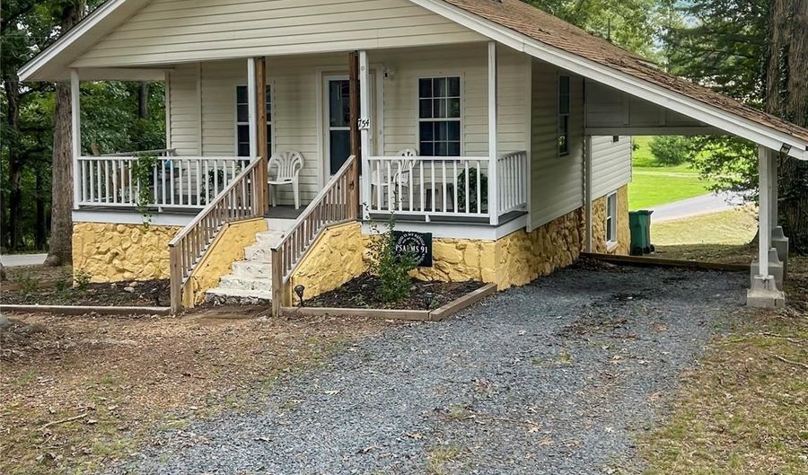 754 S 5th St, Albemarle, NC 28001 - 2 Beds, 1 Bath