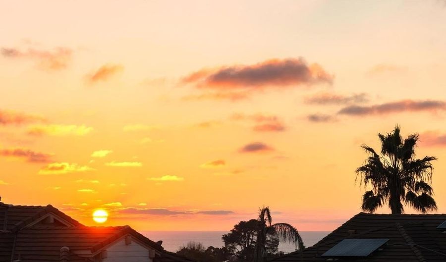 3736 Donna Ct, Carlsbad, CA 92008 - 4 Beds, 4 Bath