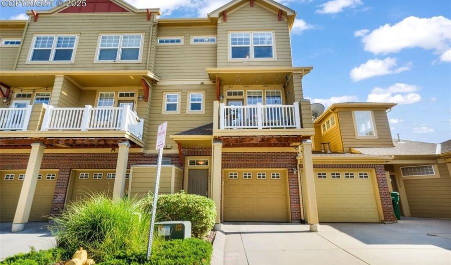 12805 King St, Broomfield, CO 80020 - 2 Beds, 3 Bath