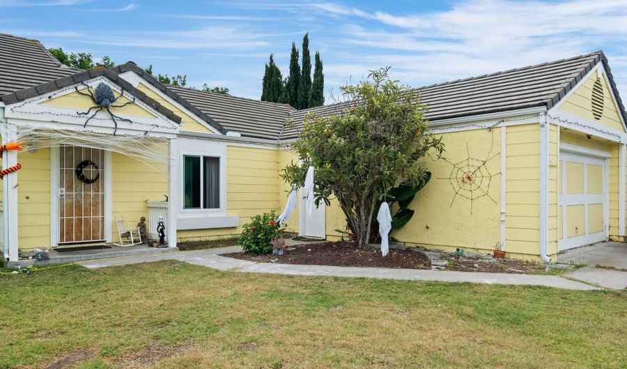 4473 Pebble Beach Dr, Oceanside, CA 92057 - 3 Beds, 2 Bath