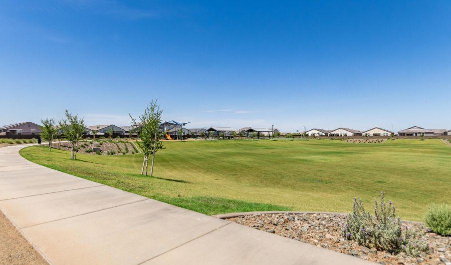 2131 W SHELLY Ave, Apache Junction, AZ 85120 - 3 Beds, 2 Bath