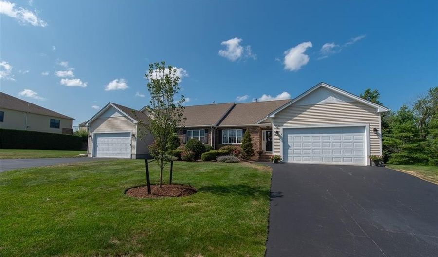 5 Sweet Corn Dr, Cranston, RI 02921 - 2 Beds, 2 Bath