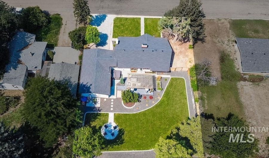 210 Marvin St, Caldwell, ID 83605 - 3 Beds, 1 Bath