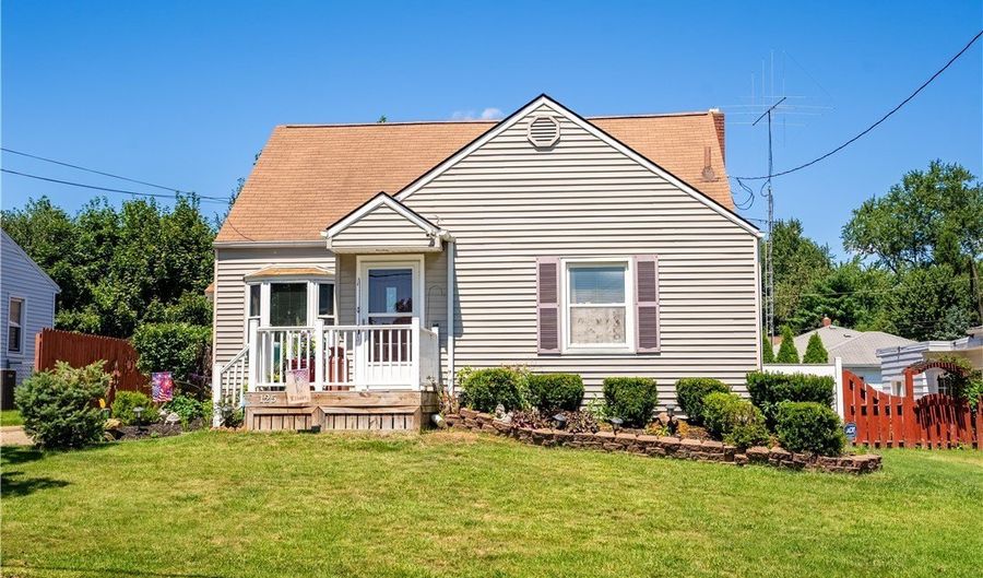 125 Clinton Ave, Akron, OH 44301 - 4 Beds, 3 Bath