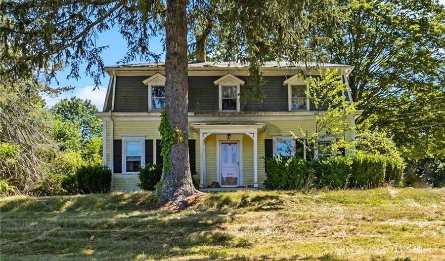 96 Log Bridge Rd, Coventry, RI 02827 - 4 Beds, 1 Bath