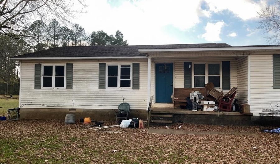 16631 Hampton Ln, Athens, AL 35611 - 3 Beds, 2 Bath