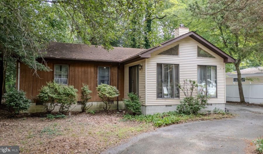 22915 ANGOLA Rd W, Lewes, DE 19958 - 3 Beds, 2 Bath
