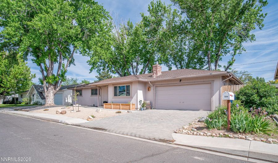 1314 Toiyabe Ave, Gardnerville, NV 89410 - 3 Beds, 2 Bath