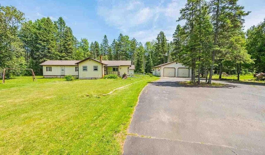 5464 Spruce St, Aurora, MN 55705 - 3 Beds, 1 Bath