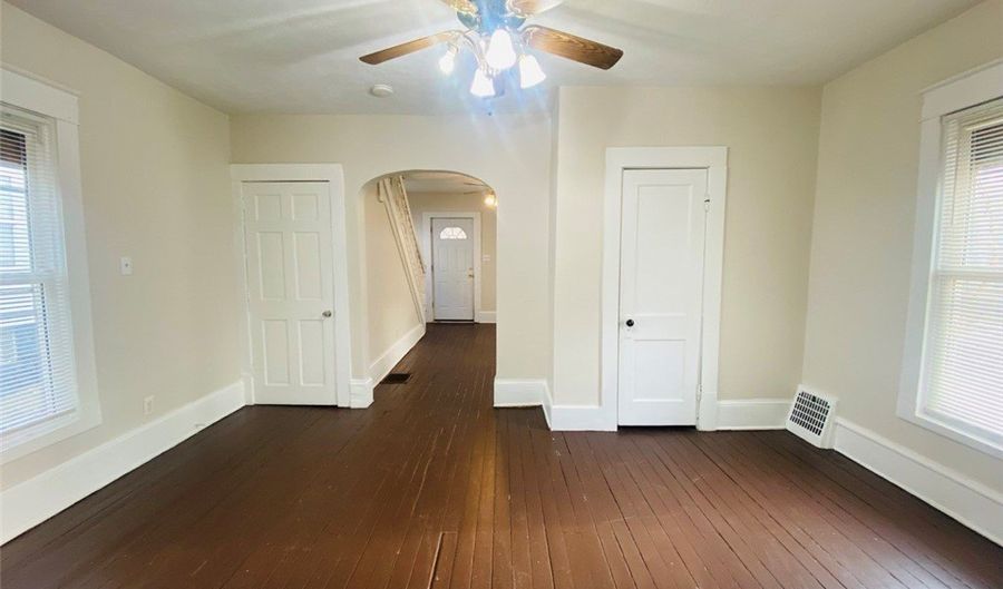 1246 Edison Ave, Akron, OH 44301 - 2 Beds, 1 Bath