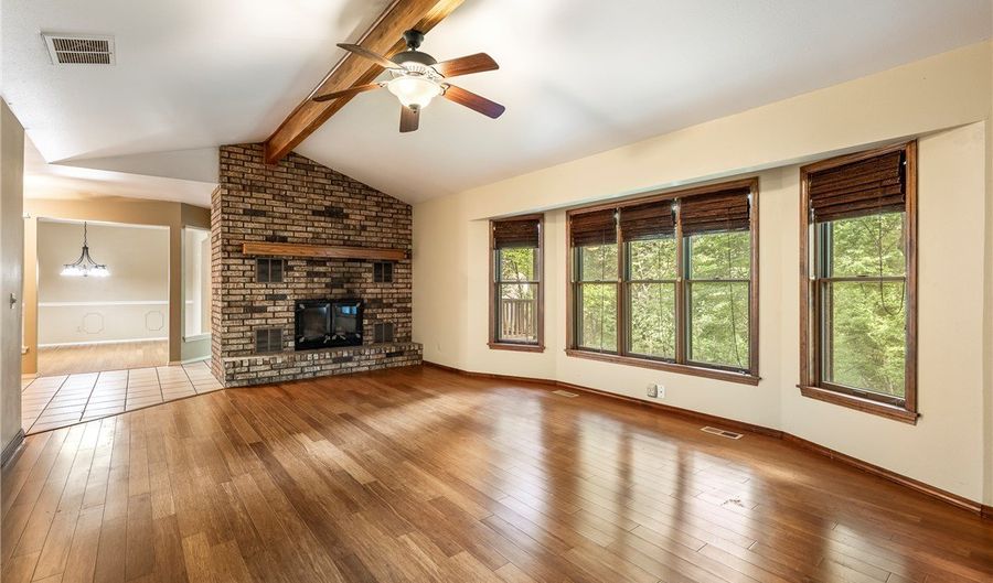 35 Fenchurch Dr, Bella Vista, AR 72715 - 2 Beds, 2 Bath