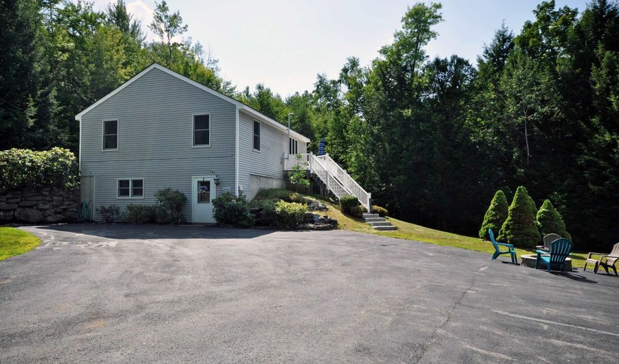 2331 Dick Brown Rd, Bridgewater, NH 03222 - 3 Beds, 3 Bath