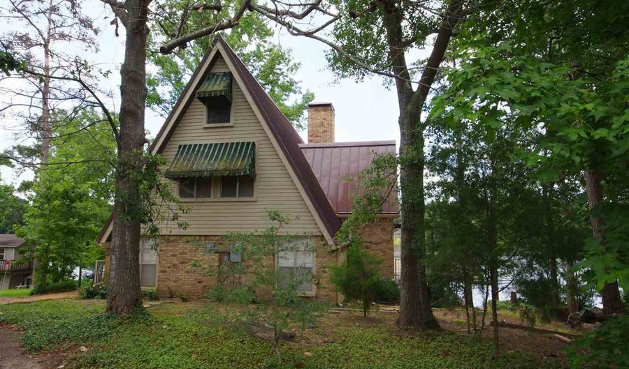 788 Forest Lk, Longview, TX 75605 3 Beds, 3 Baths, Single Family