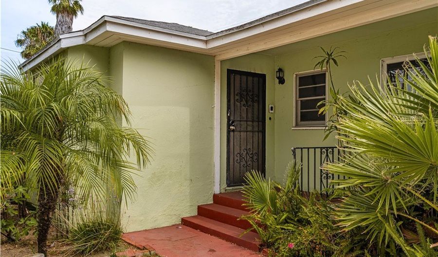 13308 Traub Ave, Los Angeles, CA 90059 - 4 Beds, 2 Bath