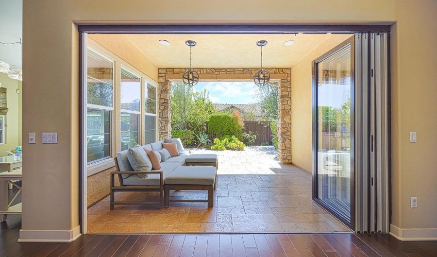 7152 Sitio Corazon, Carlsbad, CA 92009 - 3 Beds, 4 Bath