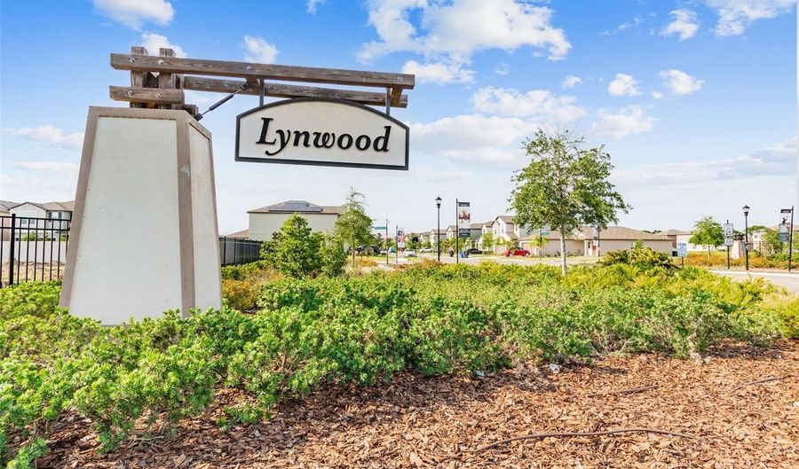 5507 RAINWOOD MEADOWS Dr, Apollo Beach, FL 33572 - 5 Beds, 3 Bath