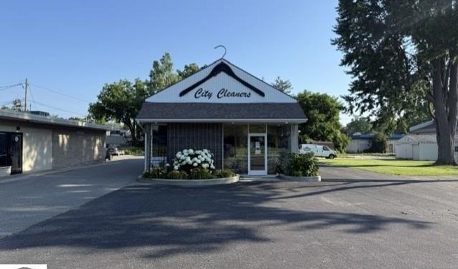 316 W Superior St, Alma, MI 48801 - 0 Beds, 1 Bath