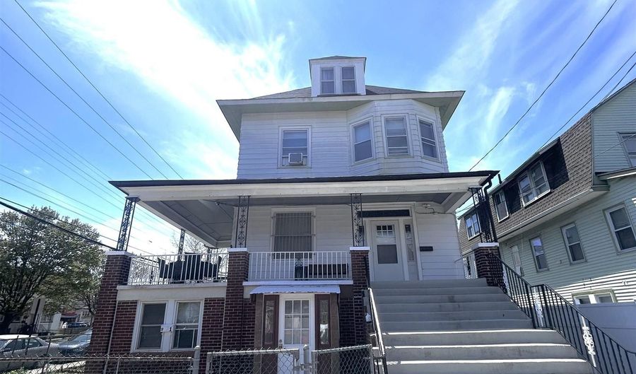 100 N Chelsea Ave 1, Atlantic City, NJ 08401 - 3 Beds, 1 Bath
