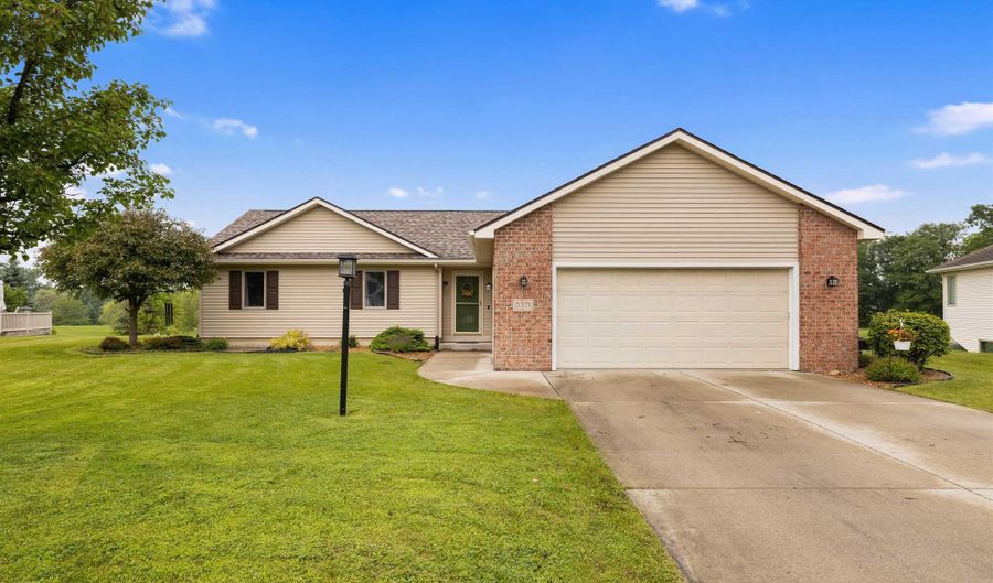 5371 Bear Creek Pass Pass, Auburn, IN 46706 - 3 Beds, 2 Bath