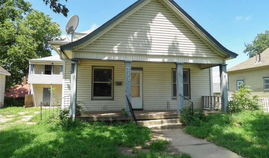 711 S Smt, Arkansas City, KS 67005 - 0 Beds, 0 Bath