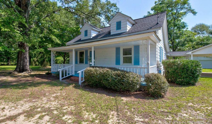 4070 Timrod Rd, Bethune, SC 29009 - 2 Beds, 2 Bath