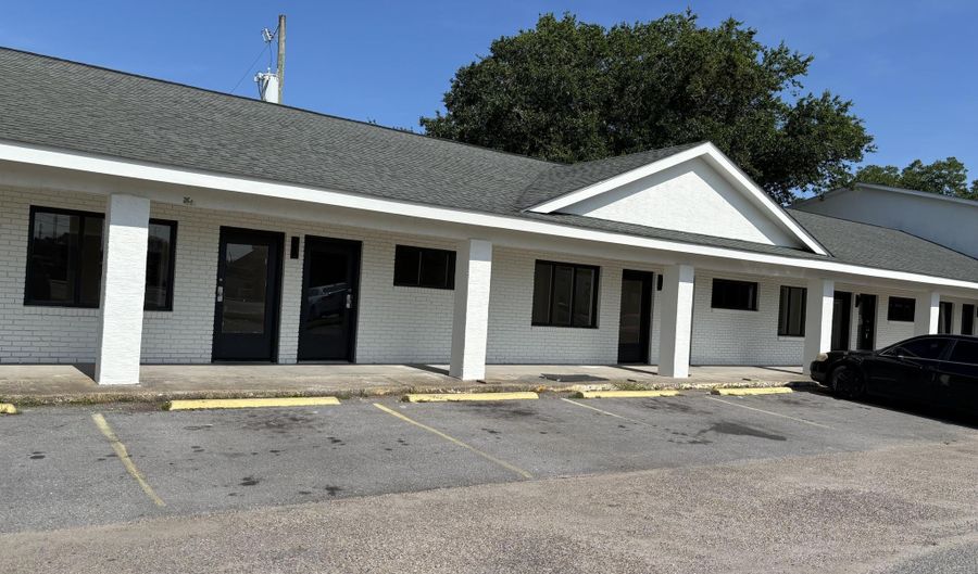 200 Pass Rd 1, Gulfport, MS 39507 - 0 Beds, 1 Bath